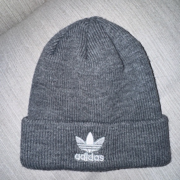 gray adidas beanie - Picture 2 of 3